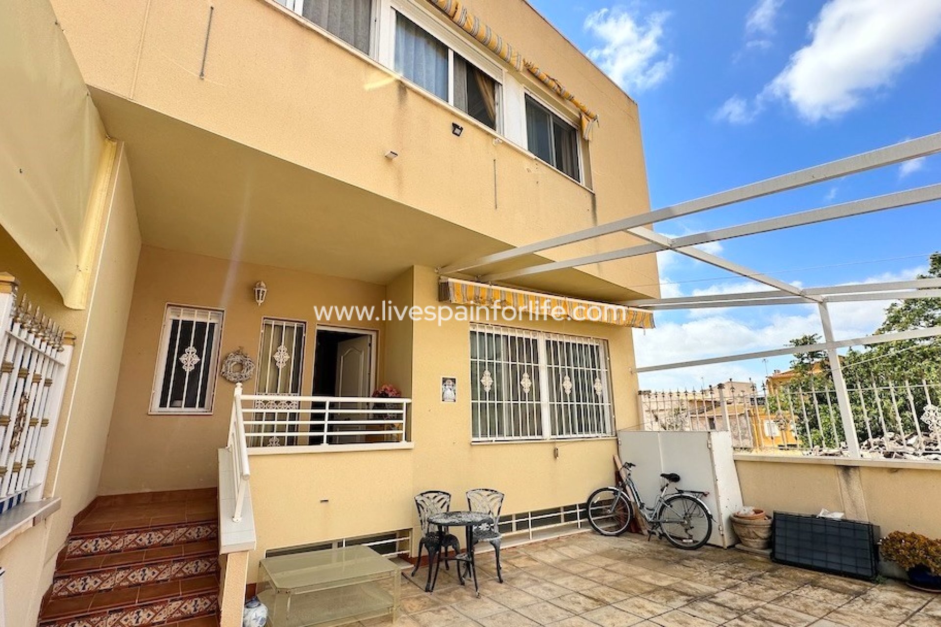  - 2. Town house -
