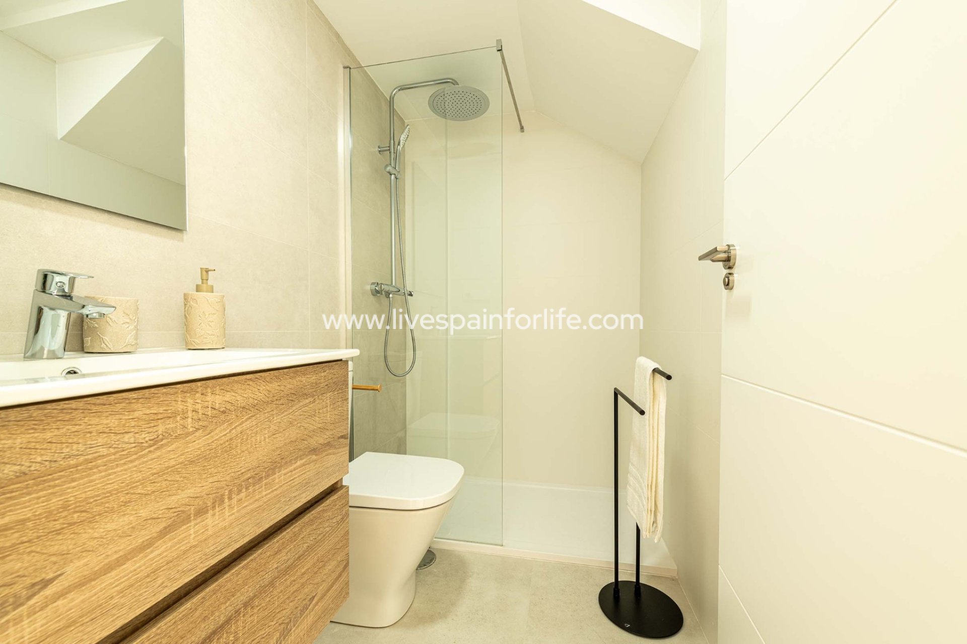  - 2. Town house -
