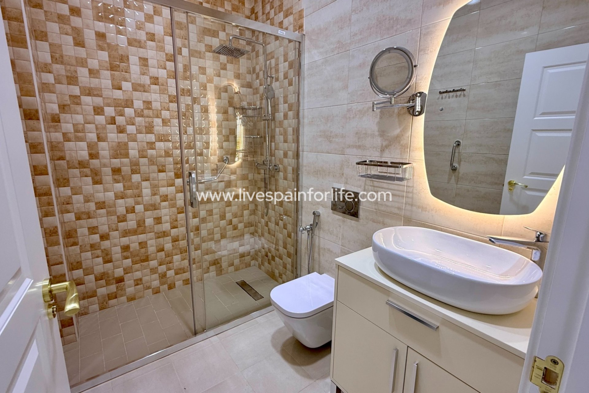  - 5. Finca / Country Property -
