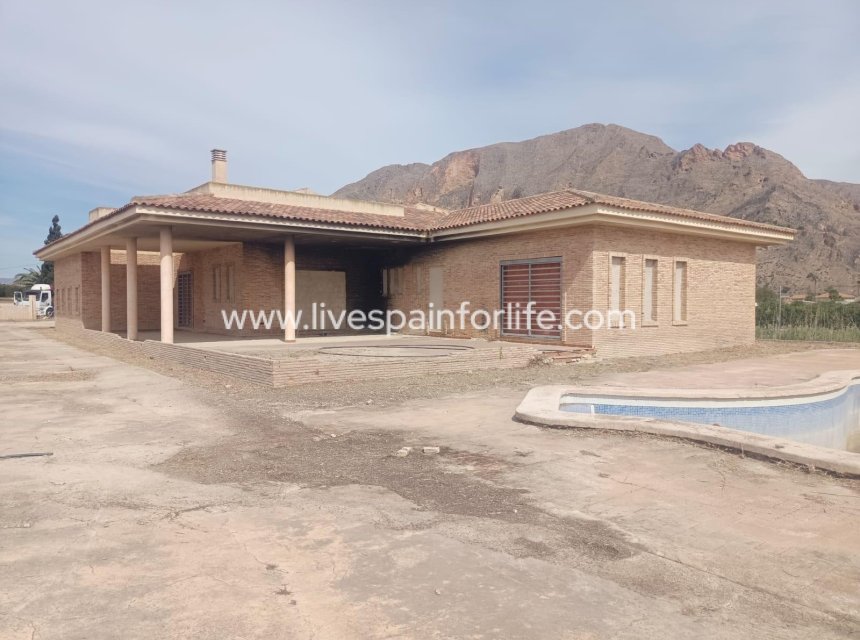  - 5. Finca / Country Property -
