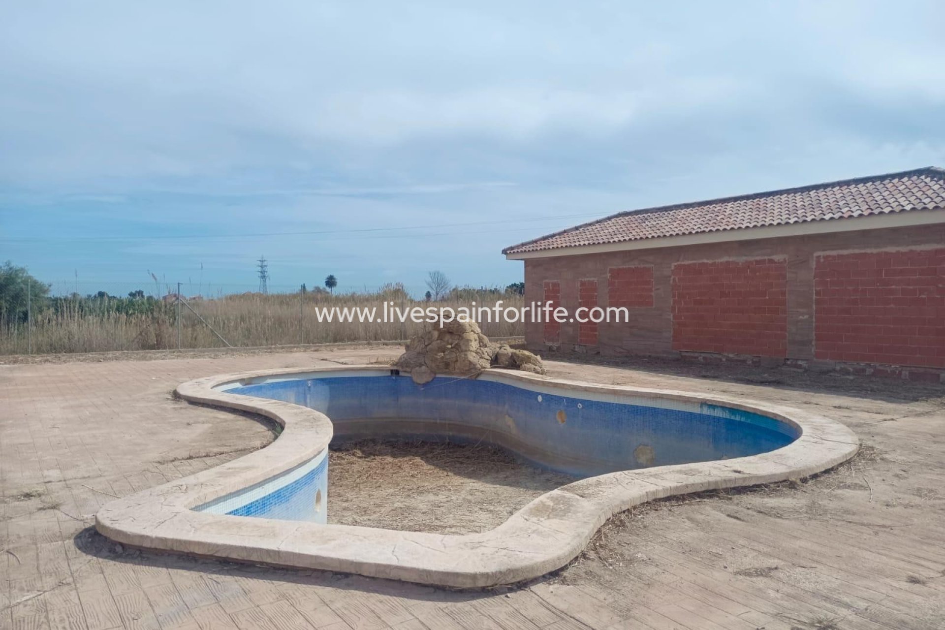  - 5. Finca / Country Property -
