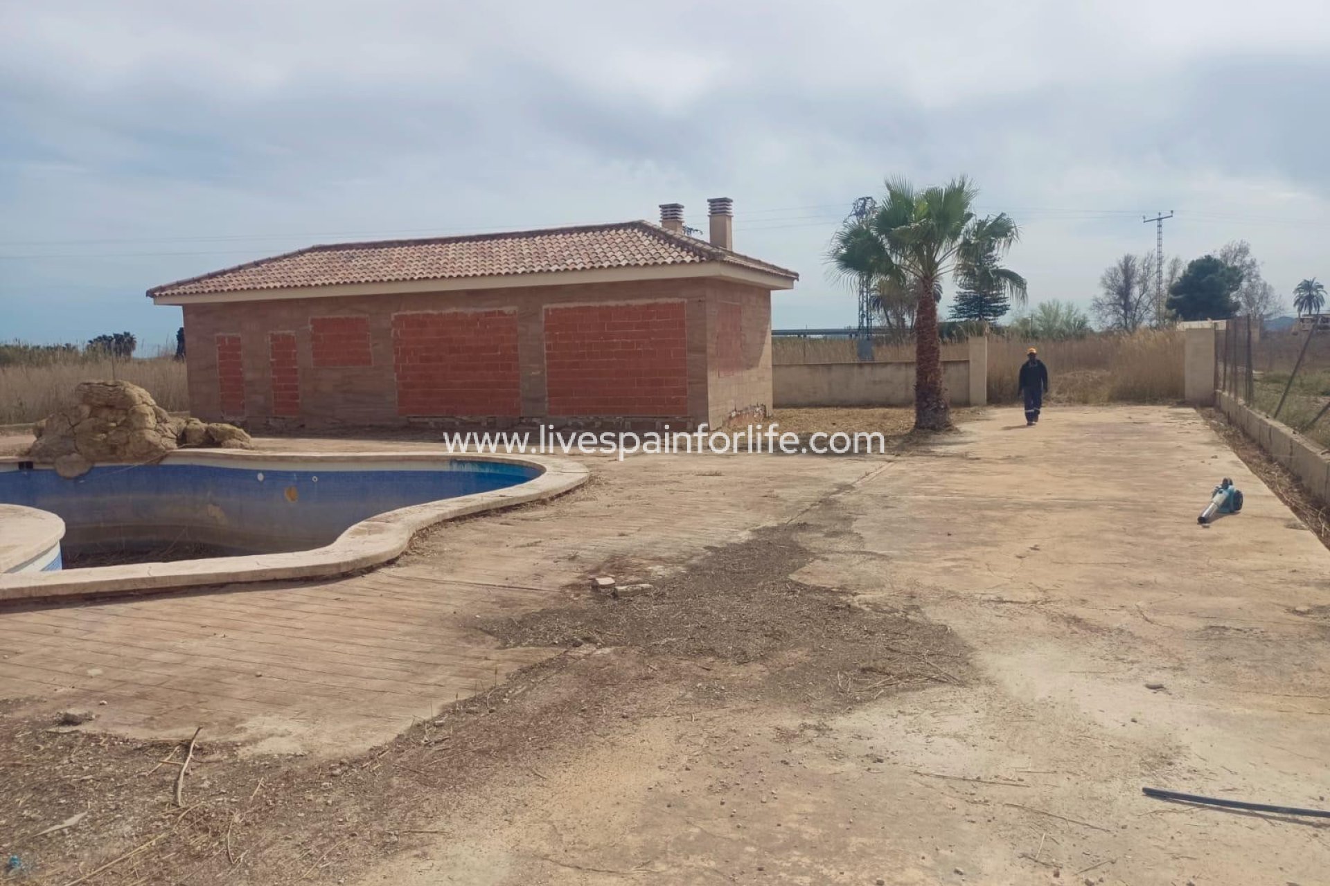  - 5. Finca / Country Property -
