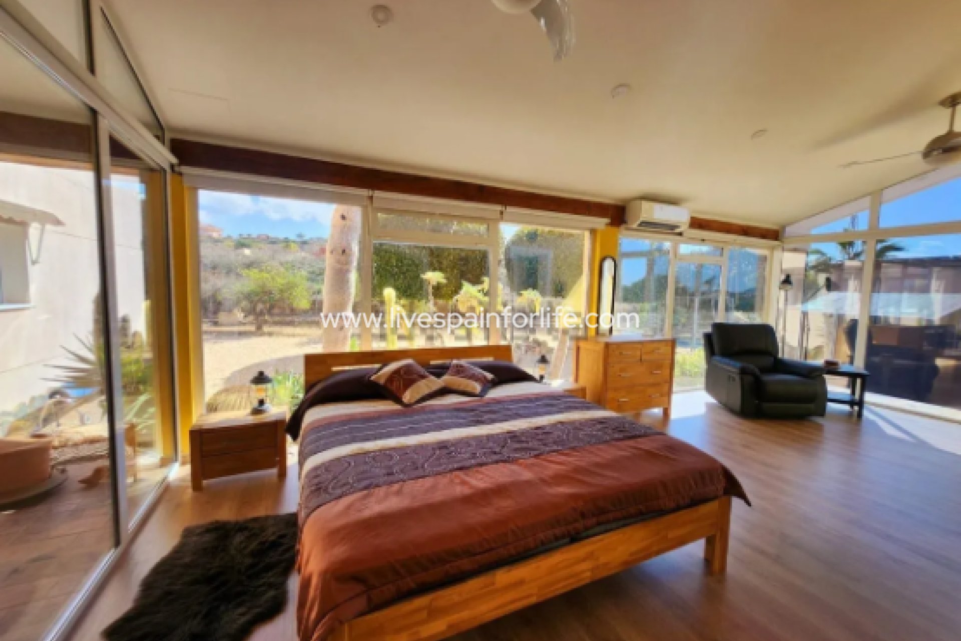  - 5. Finca / Country Property -
