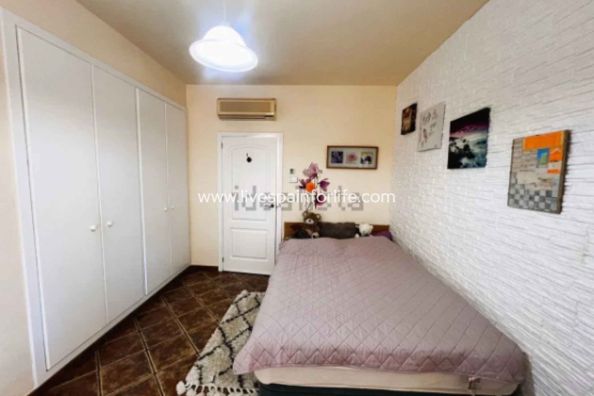  - 5. Finca / Country Property -
