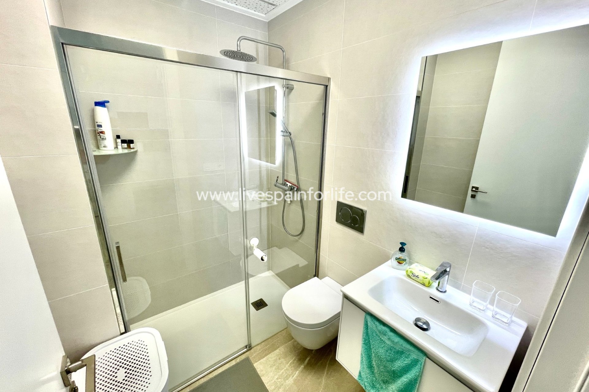  - Apartment - Flat -
