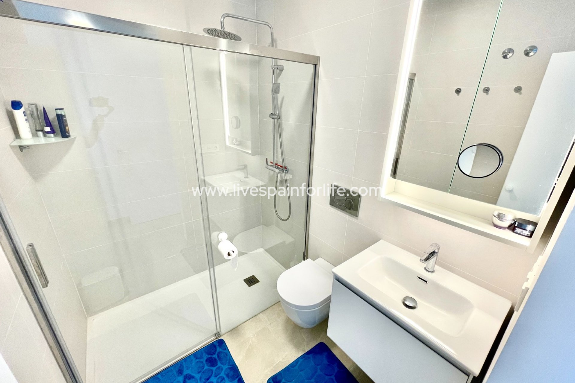  - Apartment - Flat -
