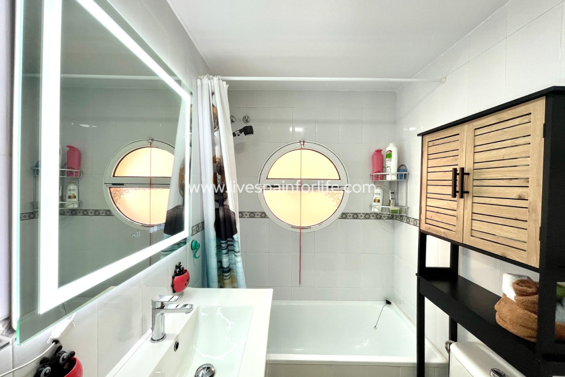  - Apartment - Flat -
