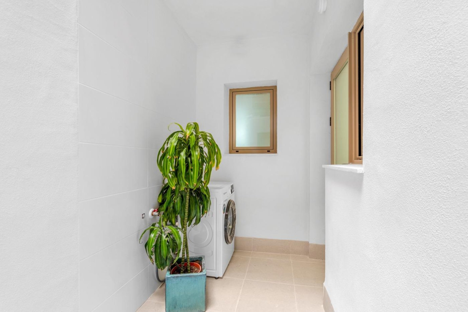  - Apartments -
Jacarilla - Pueblo