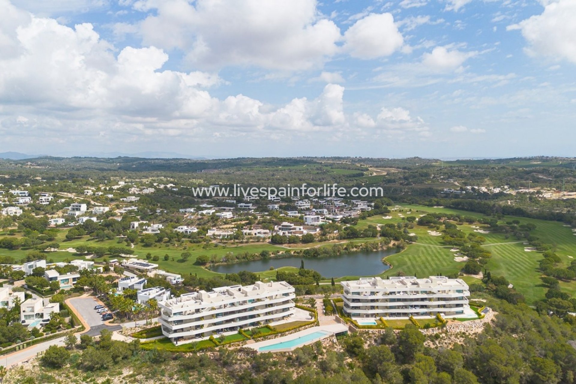  - Apartments -
Las Colinas Golf