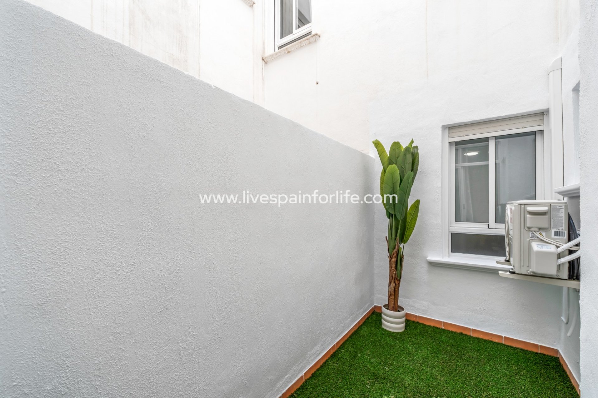 - Apartments -
Orihuela Costa - Playa Flamenca
