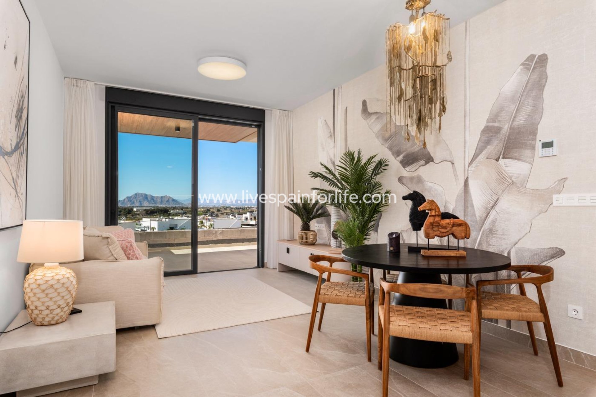  - Apartments -
 - Pueblo