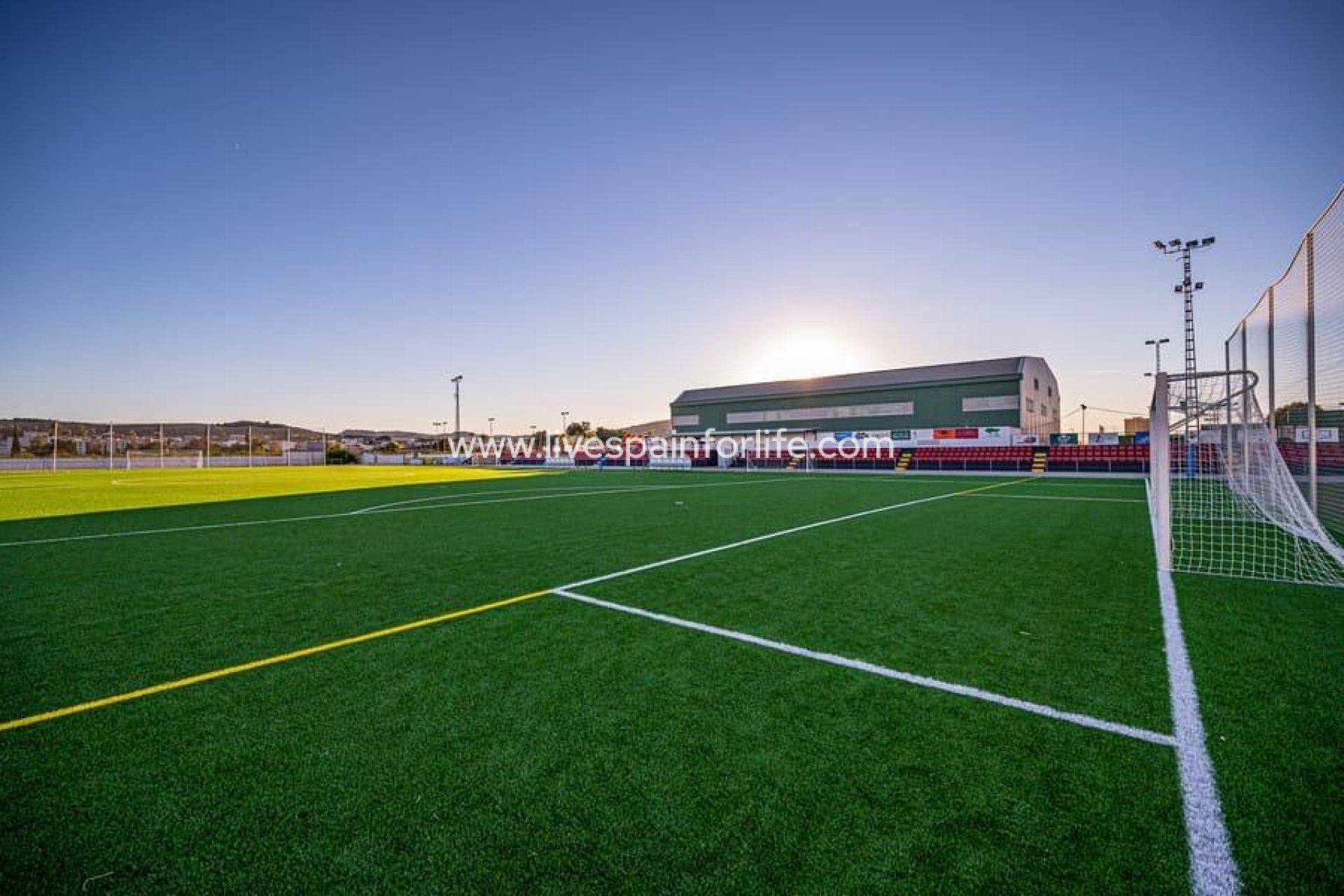  - Apartments -
 - Pueblo