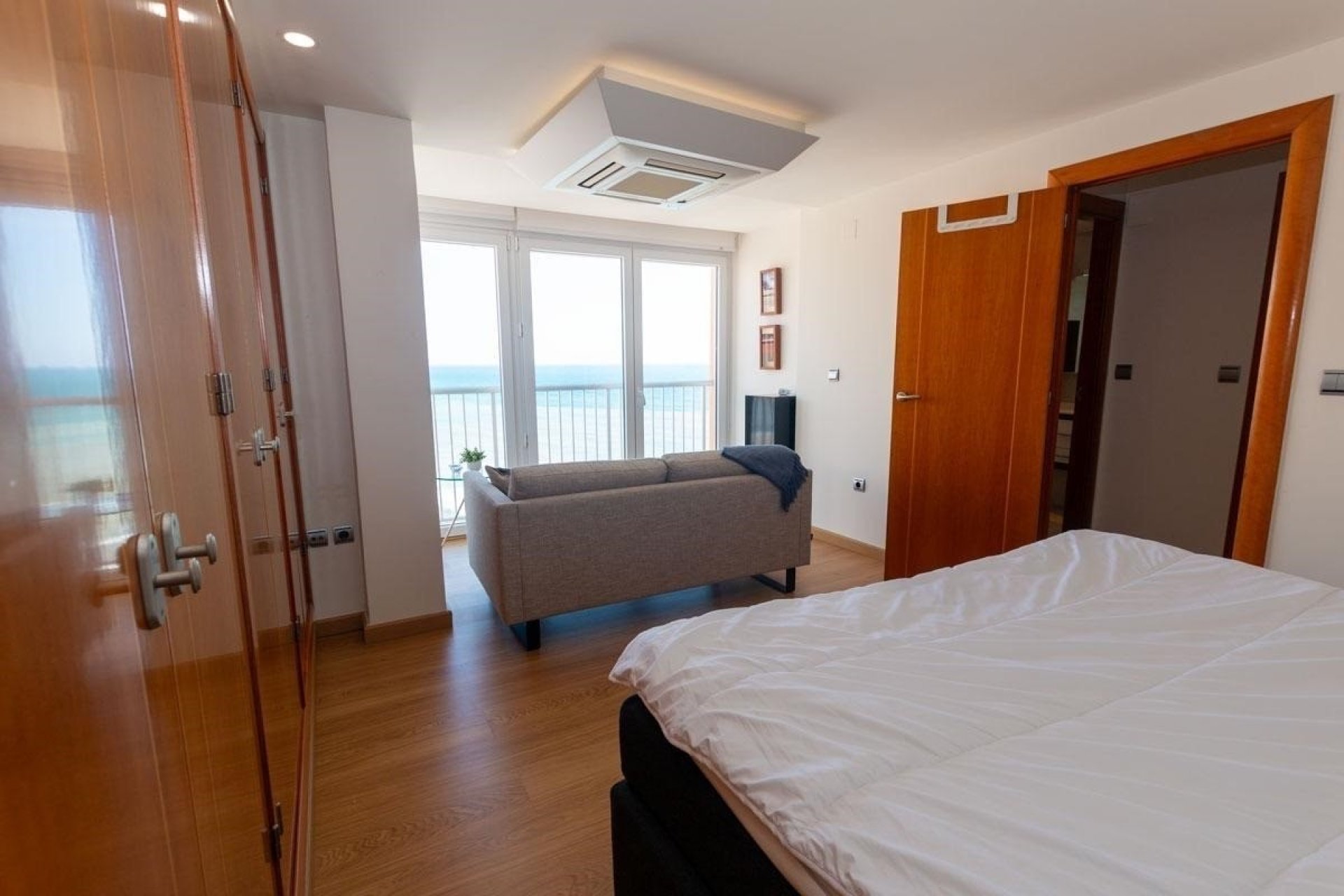  - Apartments -
Torrevieja - Playa Del Cura