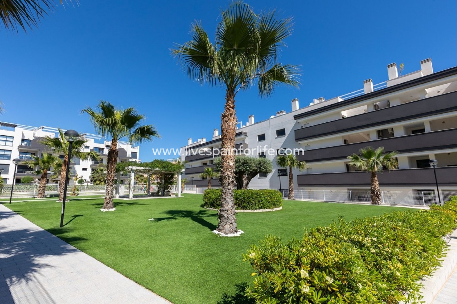  - Apartments -
 - Villamartín
