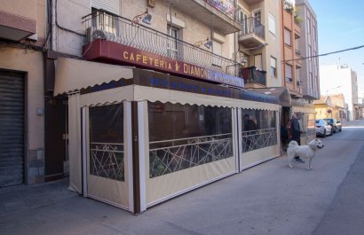 Bar/Restaurant -  -  -
                    Albatera