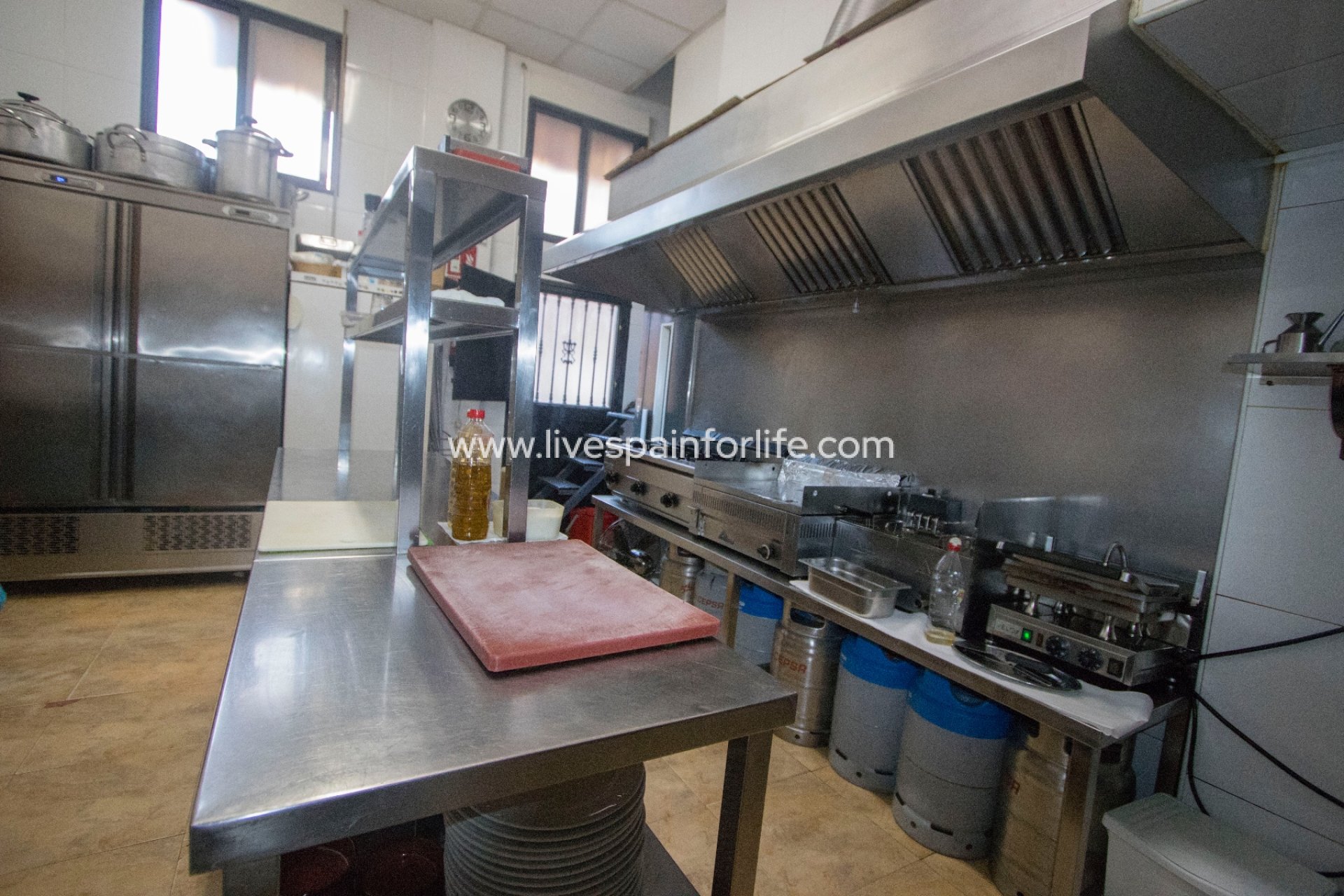  - Bar/Restaurant -
 - Albatera