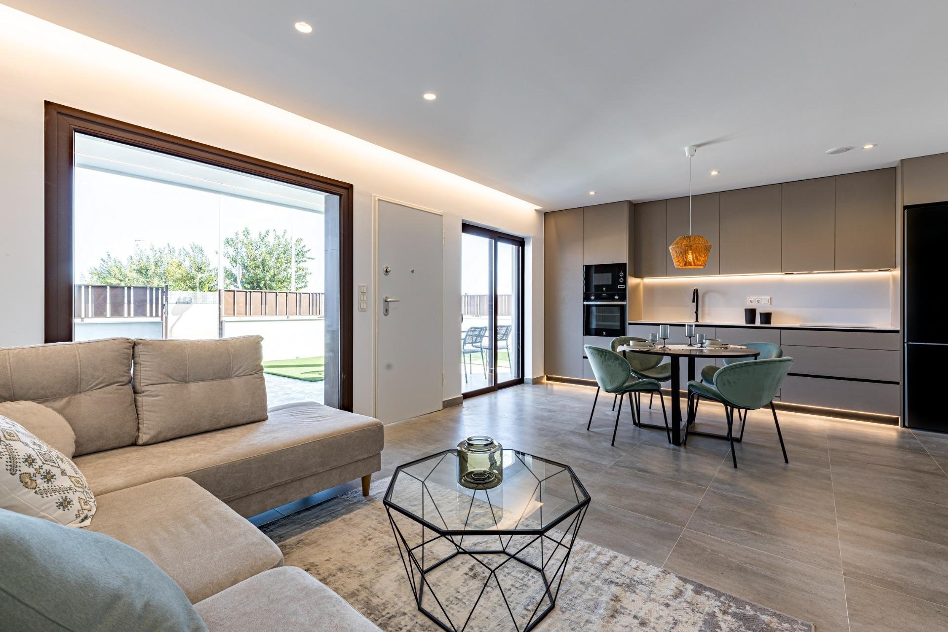  - Bungalow -
Pilar de la Horadada - Pueblo