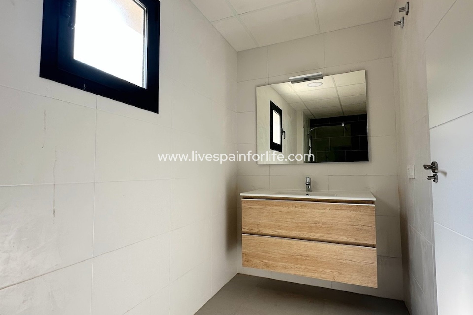  -  -
Canada de la Lena