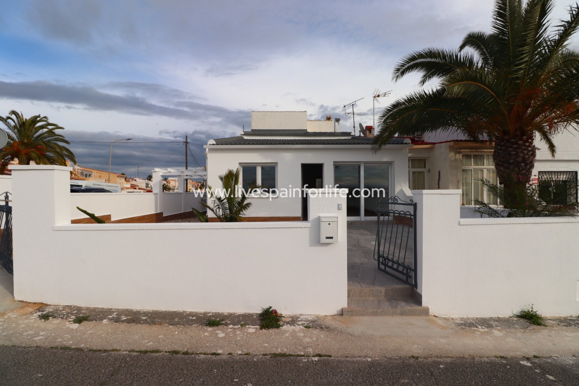  -  -
Ciudad Quesada - Altos de Quesada