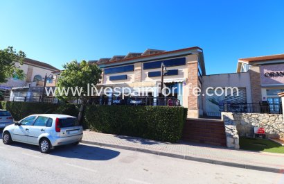 Commercial (Leasehold) -  - Algorfa -
                    La Finca Golf Resort