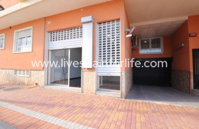 Commercial - Revente - Formentera del Segura -
                    Formentera - Village