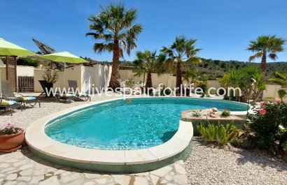 Country house - Reventa - Barbarroja -
                    Barbarroja