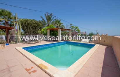 Country Property - Resale - Albatera -
                    Albatera