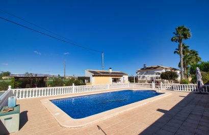 Country Property - Resale - Dolores -
                    Dolores