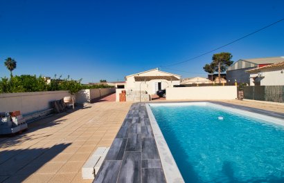 Country Property - Resale - Dolores -
                    Dolores