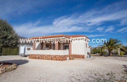 Country Property - Resale - La Canalosa -
                    La Canalosa