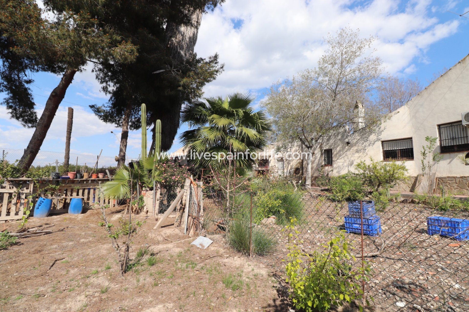  -  -
Heredades - Heredades - Village