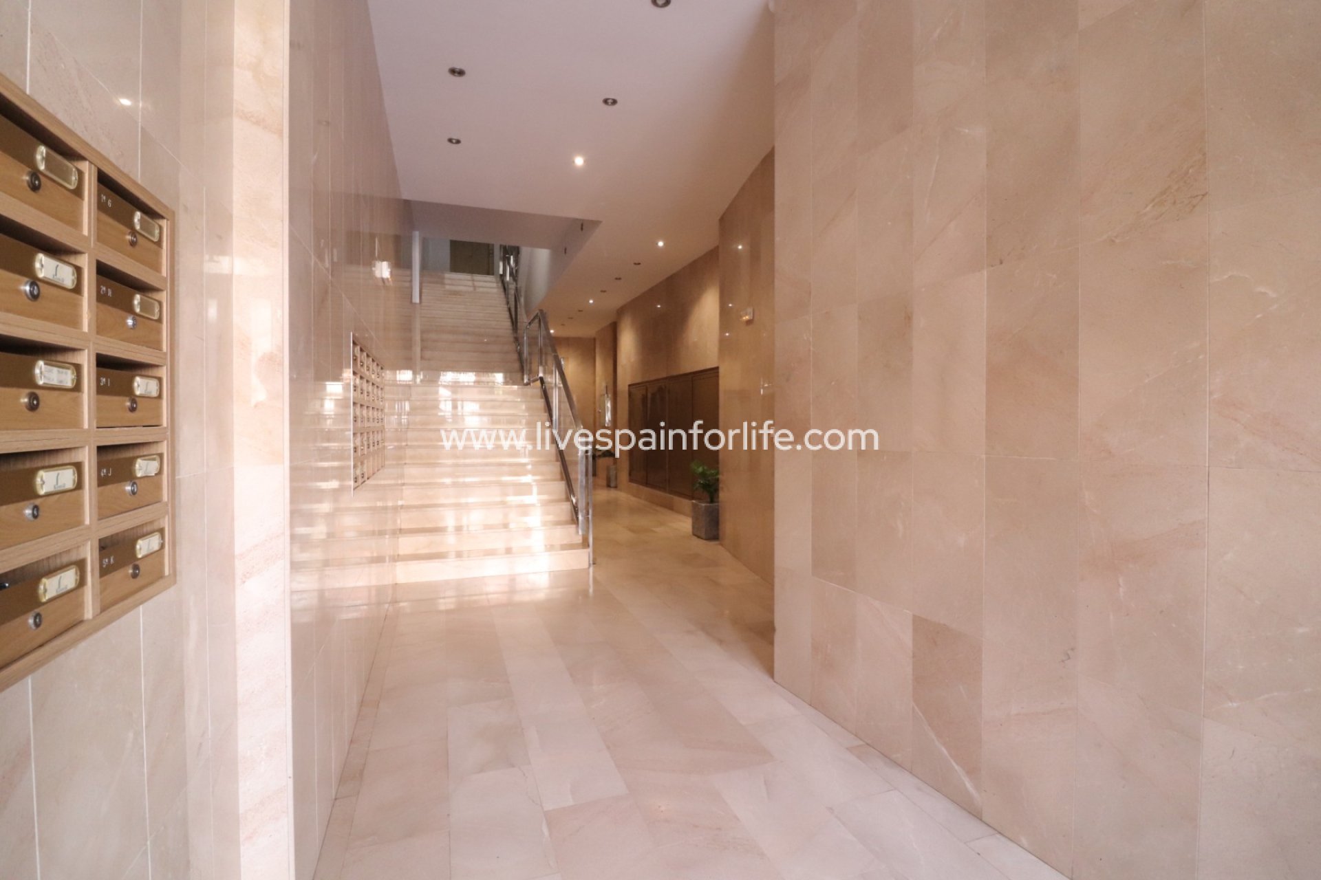 Herverkoop - Apartments -
Almoradi - Almoradi - Town