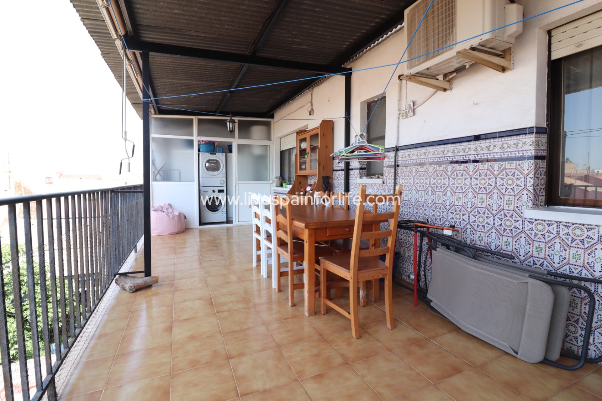 Herverkoop - Apartments -
Dolores - Dolores - Town