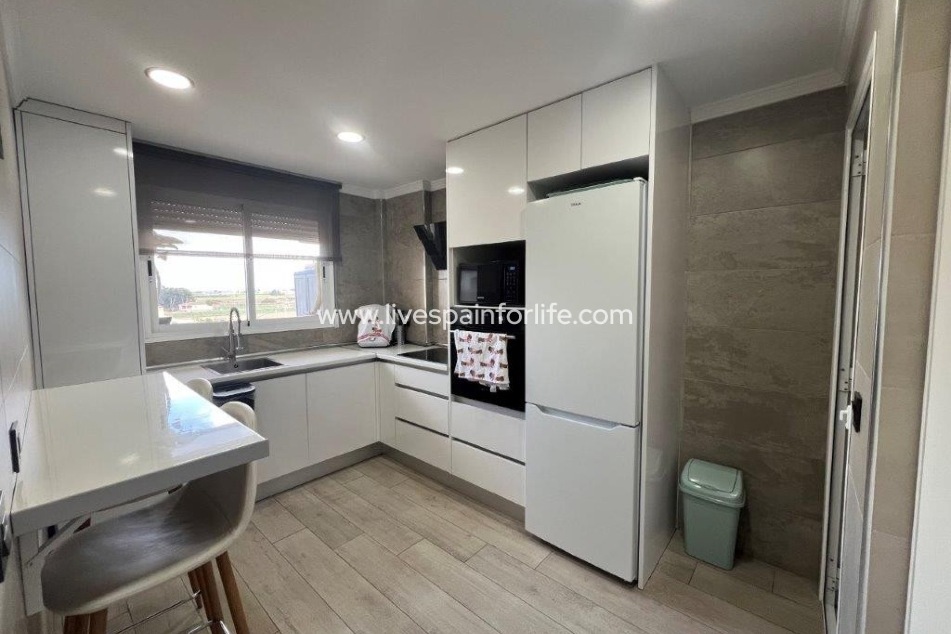 Herverkoop - Apartments -
Dolores