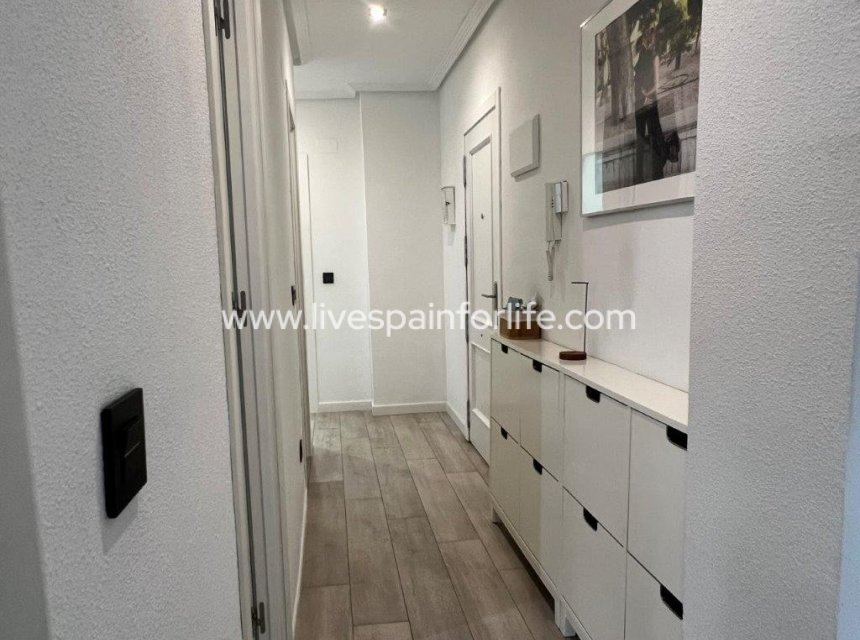 Herverkoop - Apartments -
Dolores