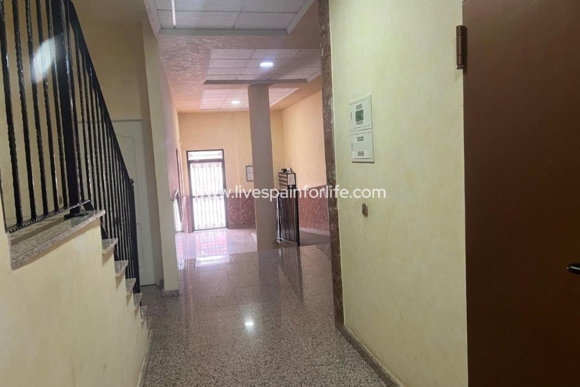 Herverkoop - Apartments -
Dolores