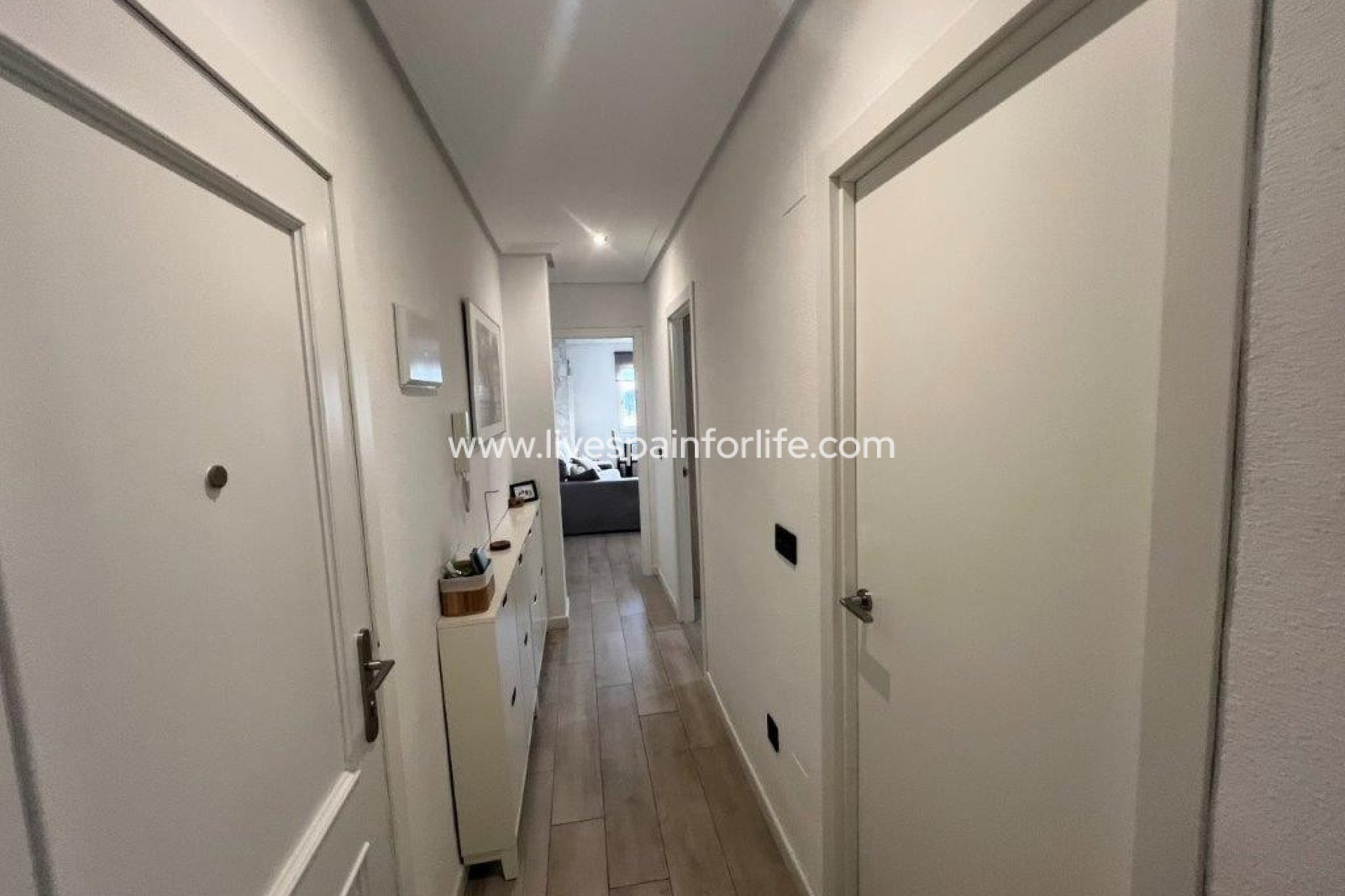 Herverkoop - Apartments -
Dolores