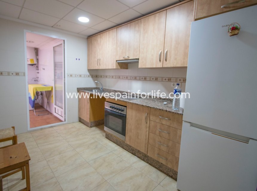 Herverkoop - Apartments -
San Isidro