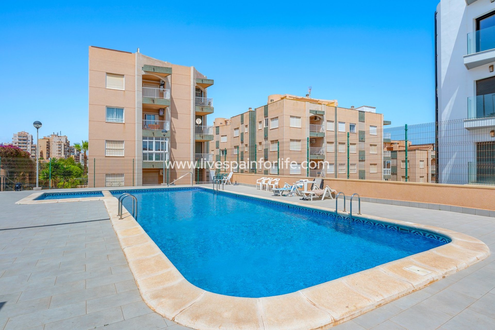 Herverkoop - Apartments -
Torrevieja - La Mata