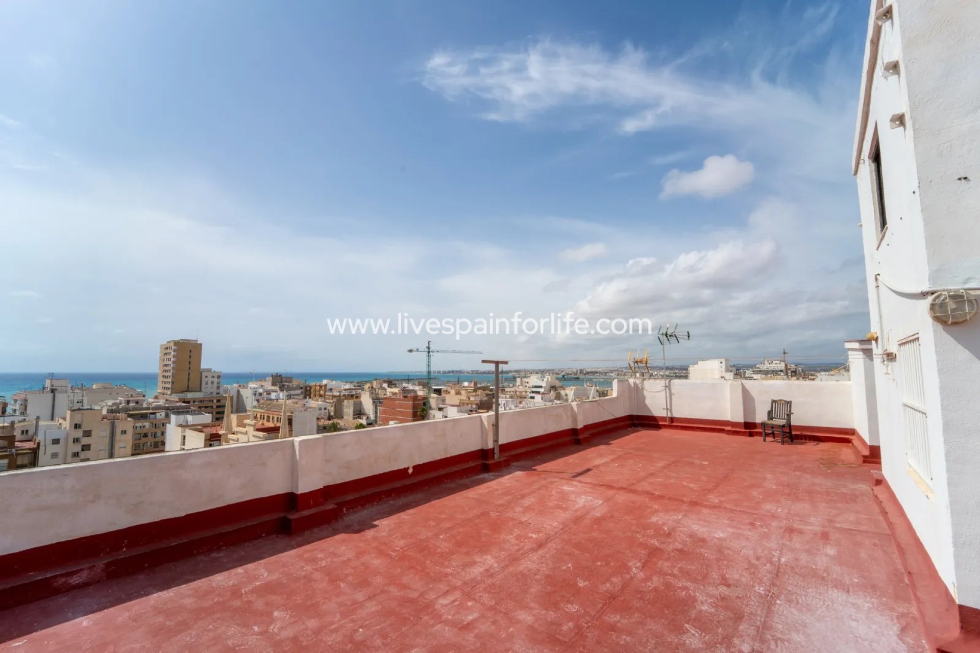 Herverkoop - Apartments -
Torrevieja - Playa Del Cura