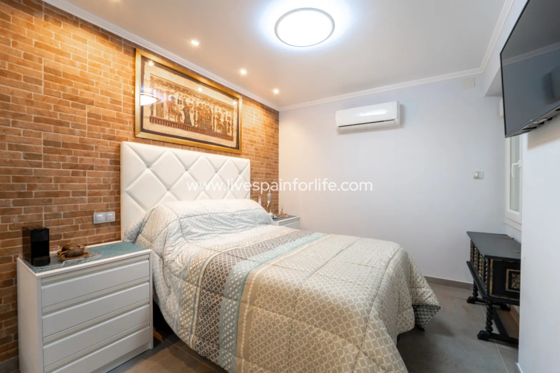Herverkoop - Apartments -
Torrevieja - Playa Del Cura