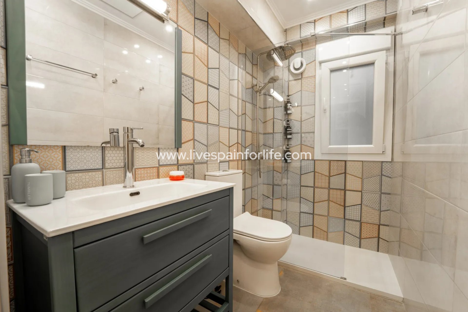 Herverkoop - Apartments -
Torrevieja - Playa Del Cura