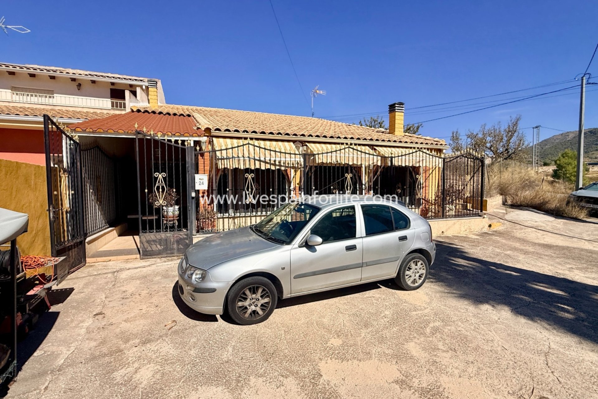 Herverkoop - Cave home -
Alguena