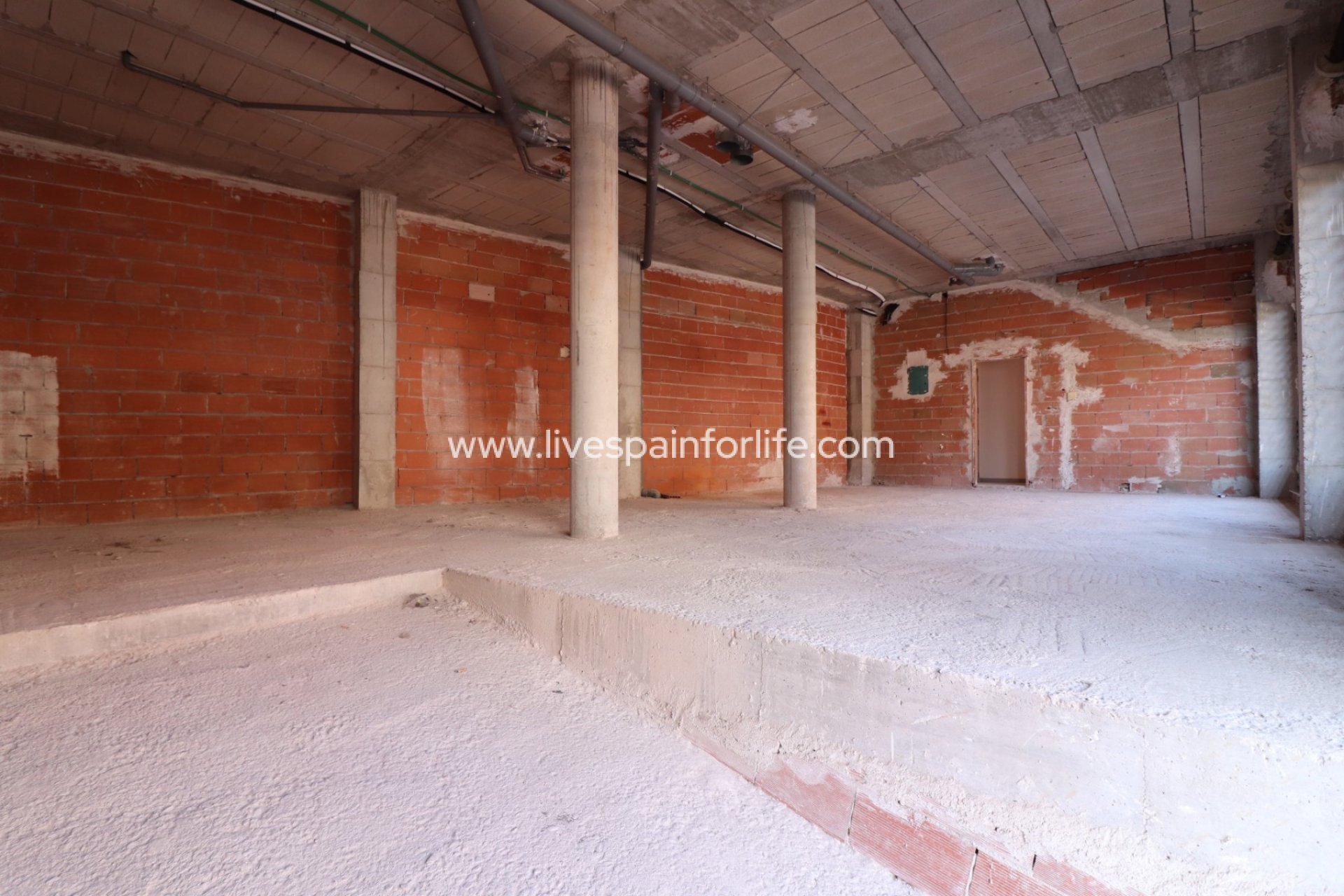 Herverkoop - Commercial (Freehold) -
Rojales - Rojales - Village