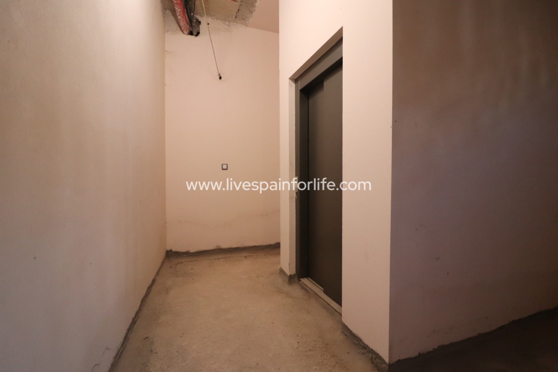 Herverkoop - Commercial (Freehold) -
Rojales - Rojales - Village