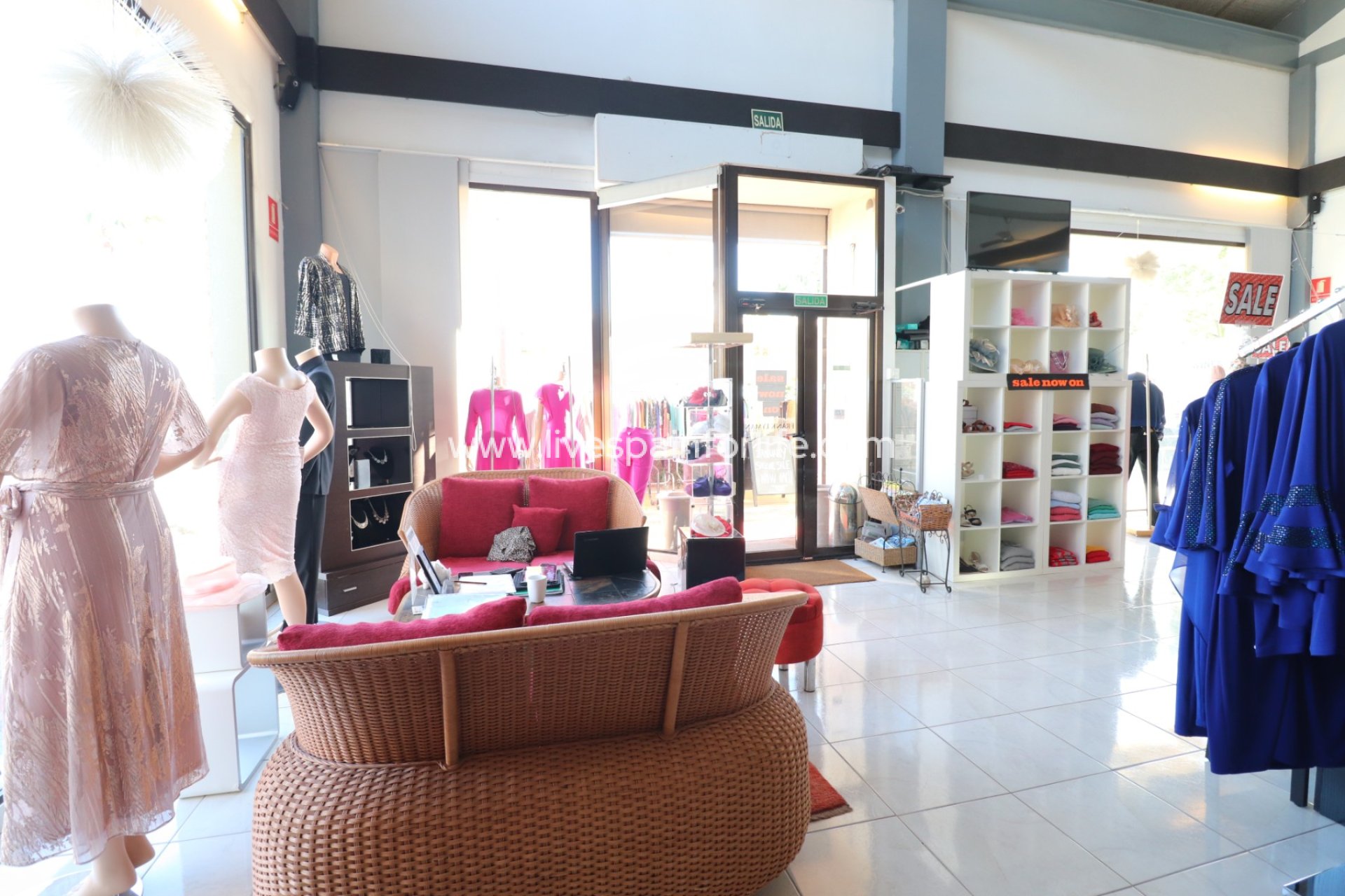 Herverkoop - Handelspand -
Algorfa - La Finca Golf