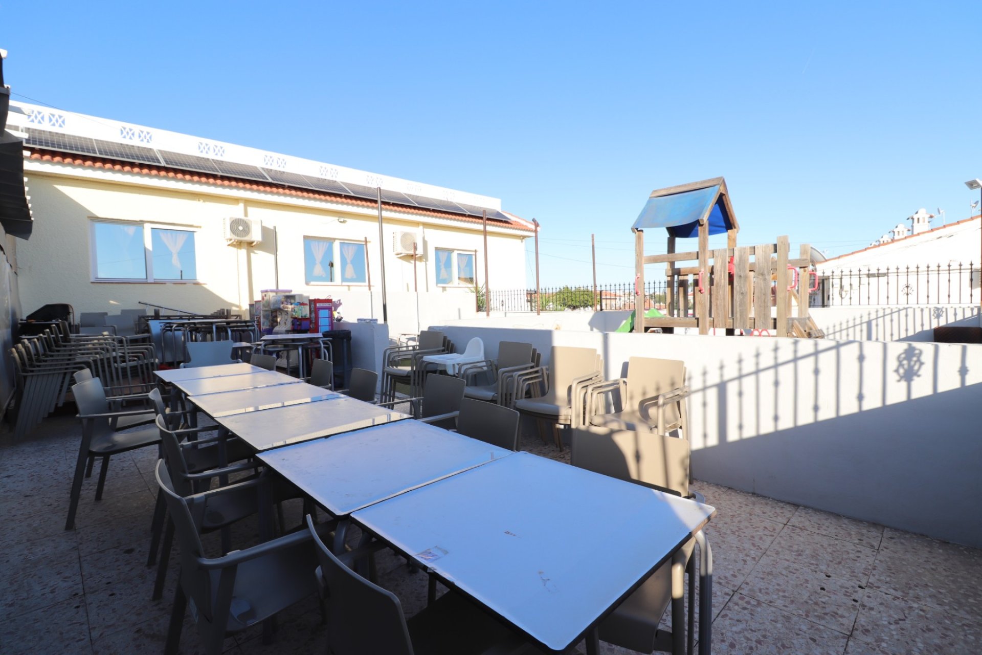 Herverkoop - Handelspand -
Ciudad Quesada - Doña Pepa