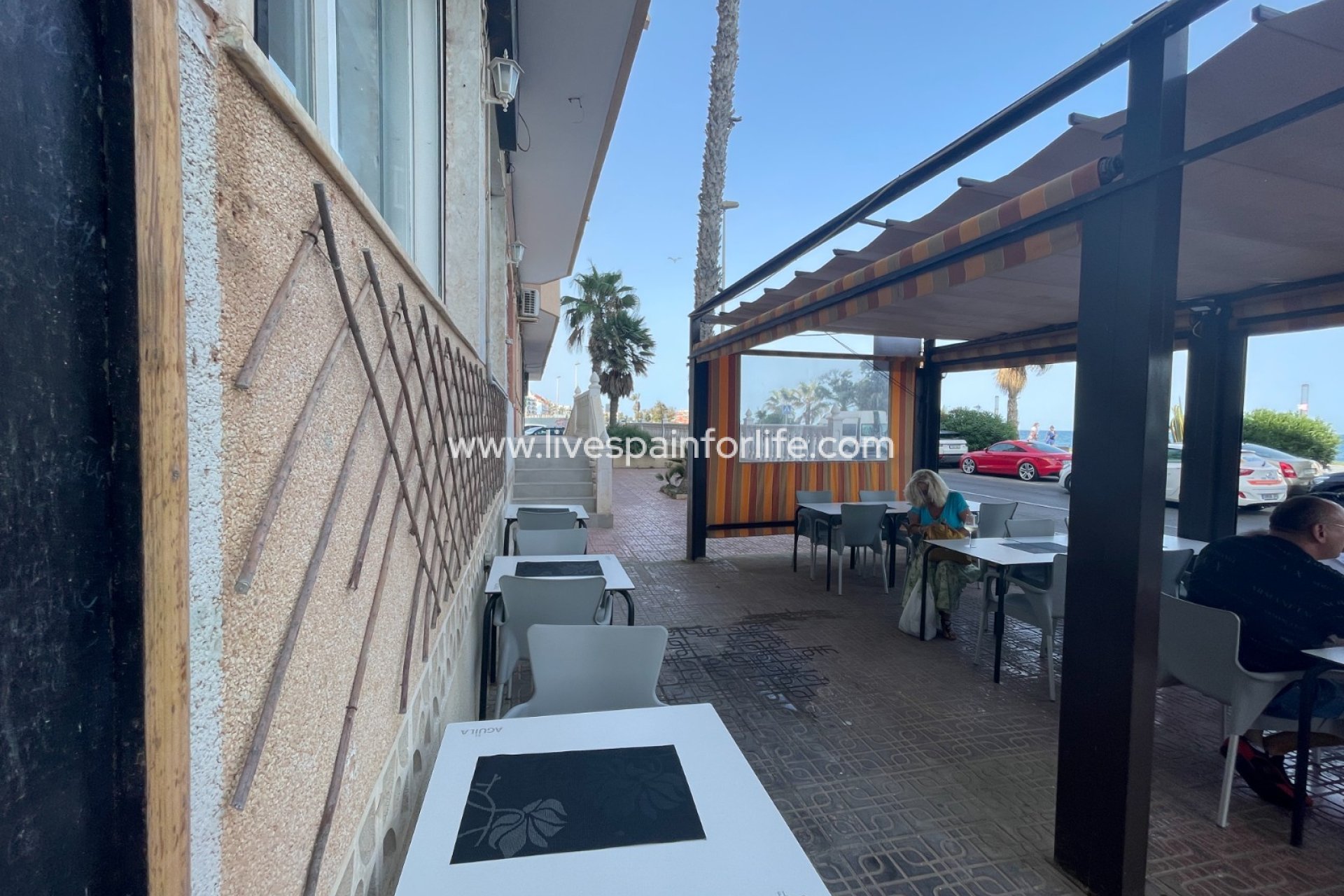 Herverkoop - Handelspand -
Torrevieia - Comunidad Valenciana