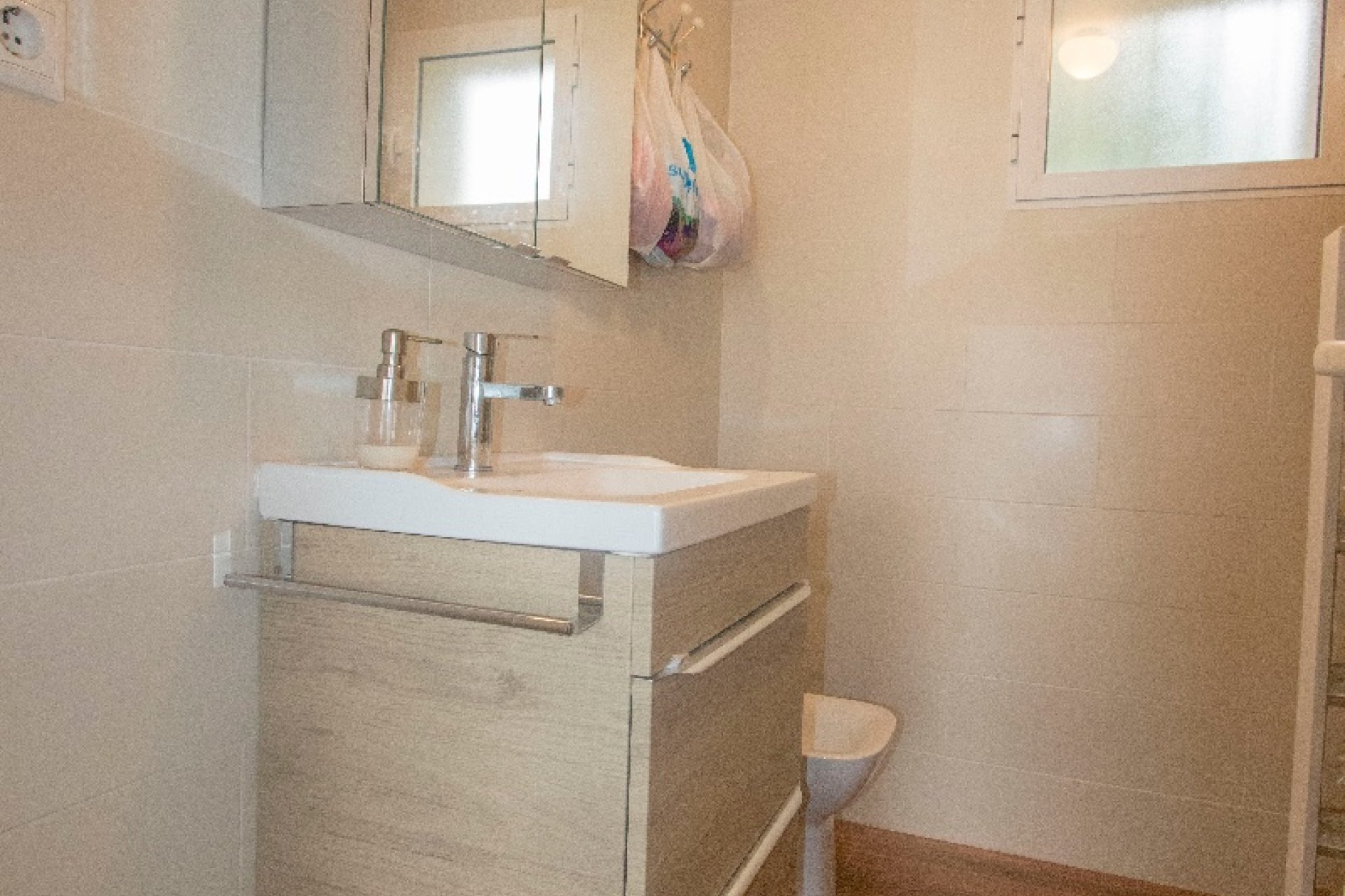 Herverkoop - Plattelandswoning -
Albatera