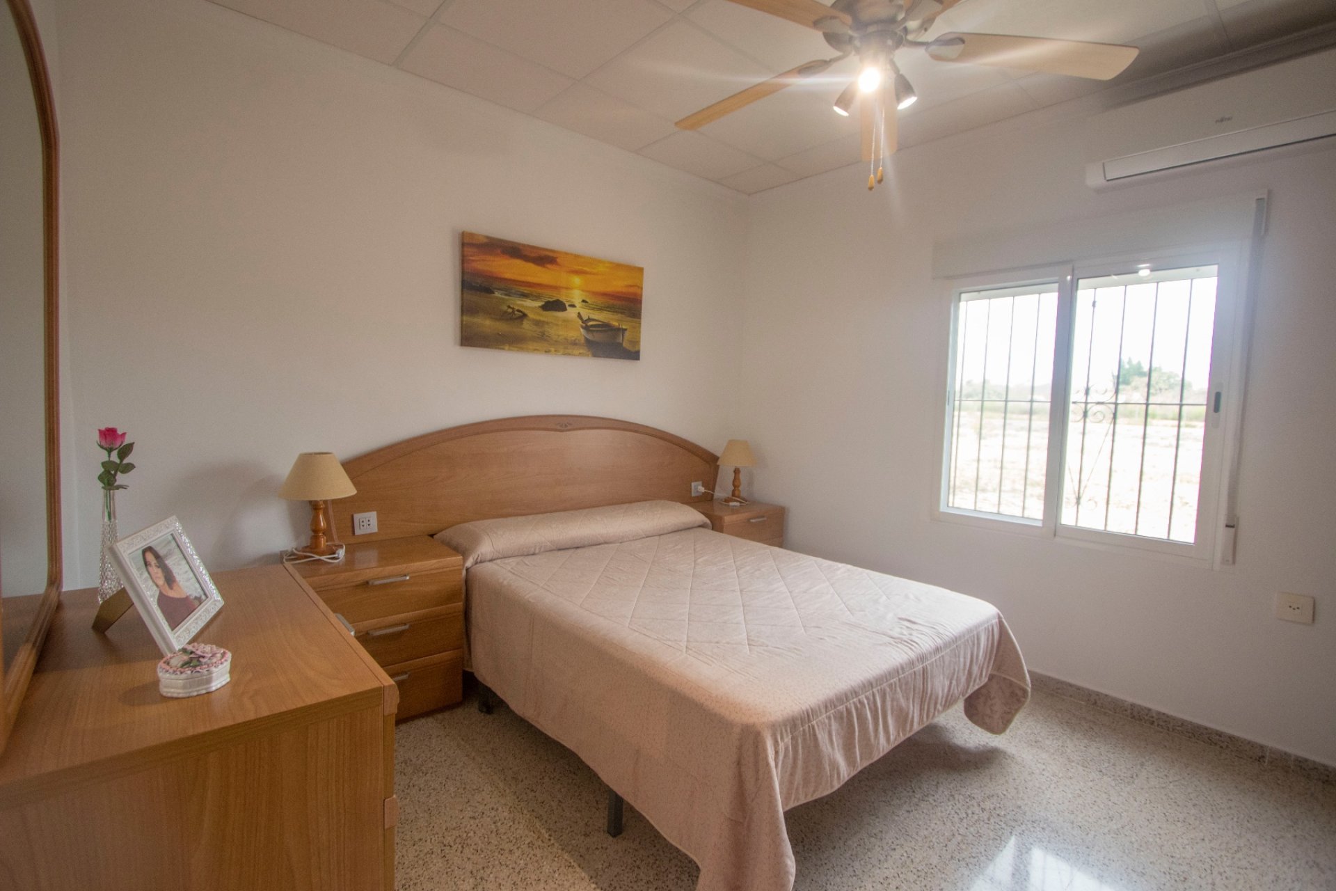 Herverkoop - Plattelandswoning -
Albatera